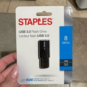 Staples Black USB 3.0 Flash Drive